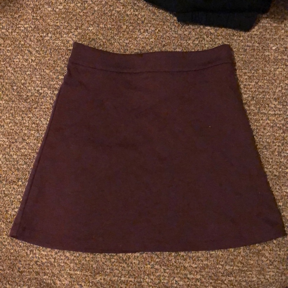 MAROON SKIRT